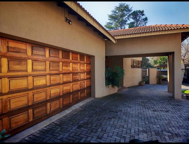 4 BEDROOM HOUSE FOR SALE IN VANDERBIJLPARK SW 5